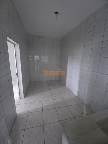 Imagem 4 de 7 de Casa Para Alugar, Jardim São Vicente, Embu Das Artes/sp. - 6413