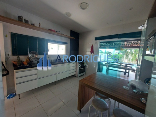 Imagem 25 de 30 de Casa À Venda No Alphaville Litoral Norte I - Nascente, 4/4 Sendo 3/4 Com Suítes E Uma Suíte Master Com Closet! - Ca00555