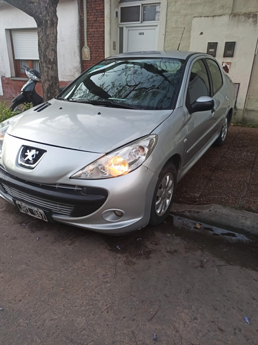 Peugeot 207 1.4 Sedan Xs