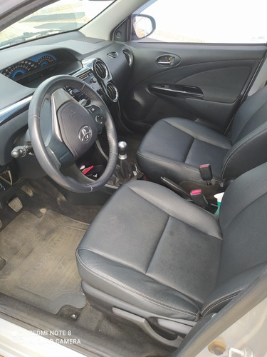 Toyota Etios Cross 2015 1.5 16v 5p