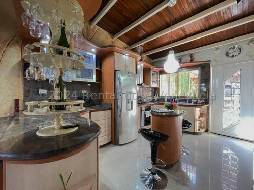 Casa En Venta Amoblada Urb Villas Del Centro La Morita Maracay 24-15171 Apd
