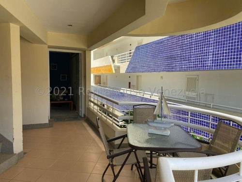 Imagen 2 de 16 de Hermoso Apartamento De Playa Ubicado En Puerto Encantado Higuerote 22-3158