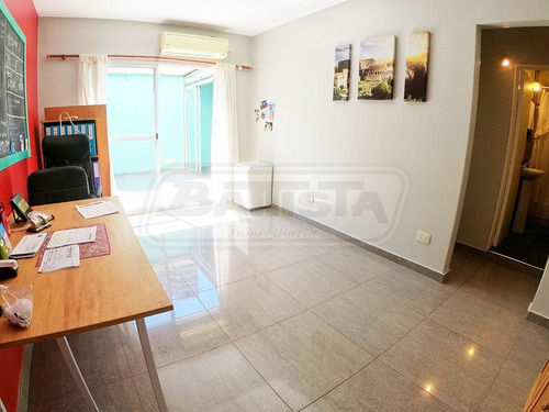 Imagen 2 de 9 de Departamento En Venta En Ramos Mejia Centro