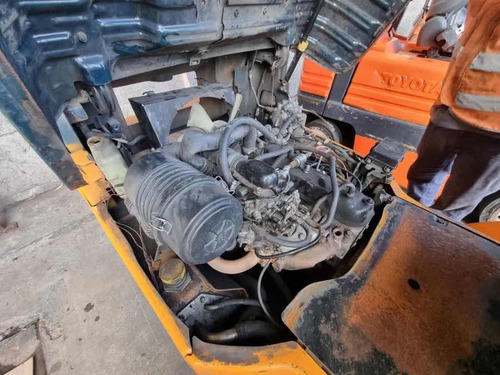 Autoelevador Toyota 32-8fg18 1800kg Torre A 6mts Envios Pais