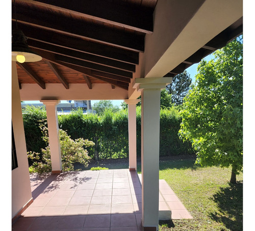 Hermosa Casa En Potrero De Garay Con Excelente Ubicación- 432