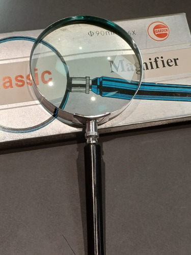 Lupa Magnifier Classic 90 Mm 1.5x Marco Metal Mango Plastico