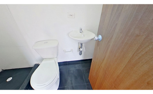 Oportunidad Hermoso Apartamento En Engativá, Colombia (31531459353)