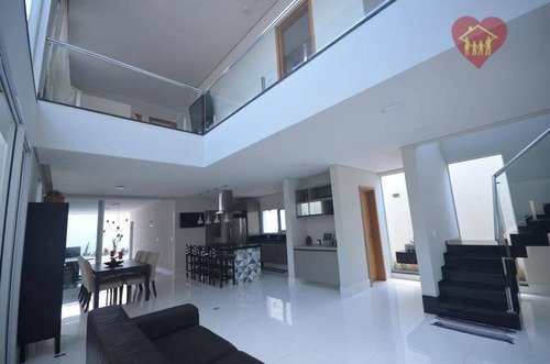 Sobrado Alto Padrão Com 5 Suítes, Piscina E Churrasqueira, Apenas 150m Da Praia Em Itanhaém. - So0202