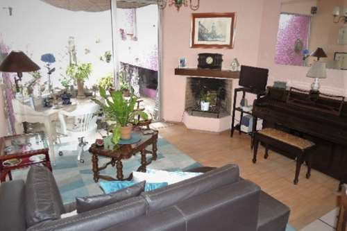 Excelente Casa Con Amplios Y Confortables Espacios Y Un Departamento Independiente