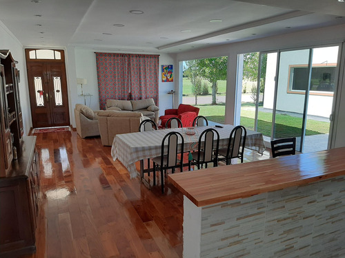 Imagen 2 de 6 de Casa En Venta 4 Dormitorios En Lomas De Petion
