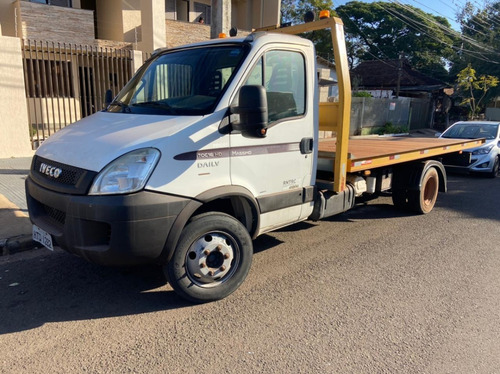 Imagem 1 de 9 de Iveco