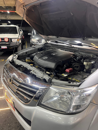 Toyota Hilux 2917 4x4 4.0