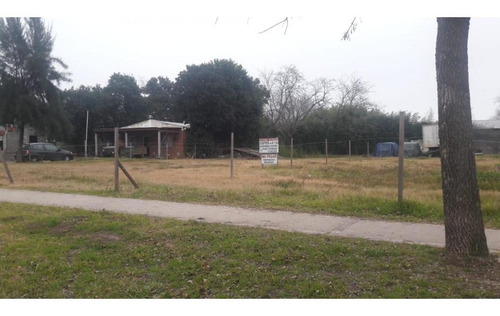 Lotes En El Ingreso A Piñero