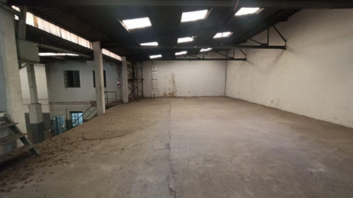 Depósito - Galpón De 630m2. Barracas - Venta