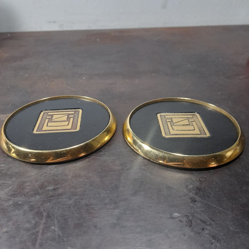 Imagem 6 de 8 de Par Porta Garrafa Ou Taça Caminhão Volvo Antigo Folhado Ouro