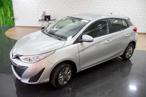 Toyota Yaris 1.5 Xl Plus Connect Cvt (flex)