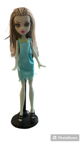 Monster High Frankie Stein Con 3 Vestidos (Usado)