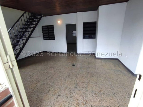 Casa Comercial En Venta En Boleita Sur Mls #23-33181 Yosmil Carrero