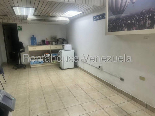 Ip Alquilo Local En Los Palos Grandes 25-17397