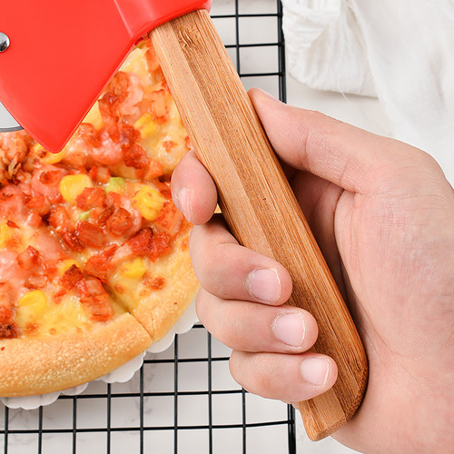 Cuchillo De Pizza Enrollable De Acero Inoxidable Con Mango D