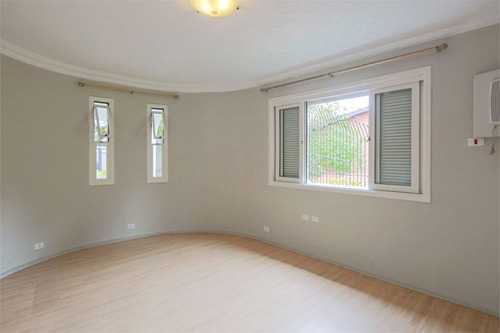 Imagem 13 de 30 de Casa - Venda - 4 Dormitprios - Jardim Marajoara - Reo514934