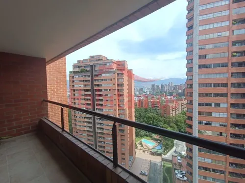 Apartamento En Arriendo En Medellín - El Poblado Cod 68552