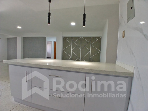 Apartamento En Residencias El Centro, Edificio Conectado A Pozo De Agua