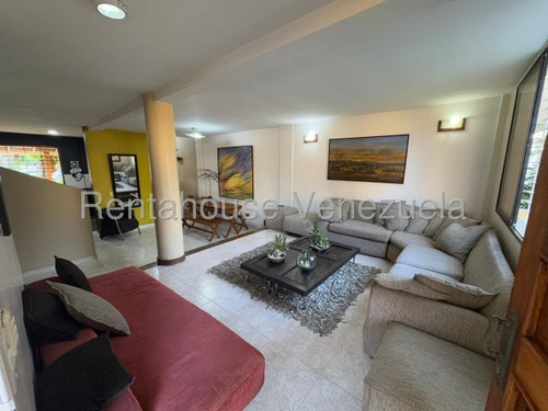 Daniela Linarez Vende Casas En Excelente Zona De Cabudare Posee 544m2 Muy Amplia Moderna Y Acogedora Con Todos Los Servicios Basicos Operativos Cocina Empotrada Bellas Areas Comunes