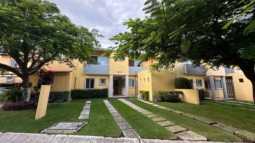 Casa En Venta En Residencial El Paraíso Jiutepec