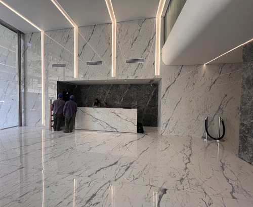 Dome Business - Esquinero De 200 M2 Con 3 Cocheras -