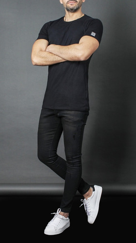 Imagen 1 de 3 de Remera Básica 38232 No End Hombre