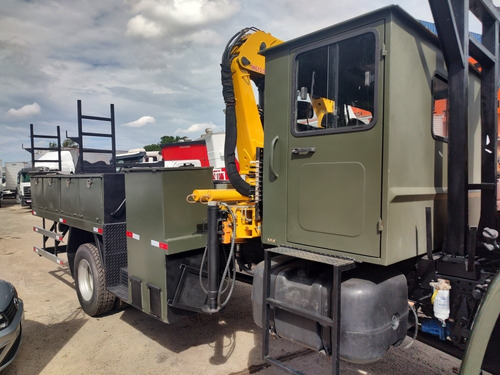 Volkswagen V W 15210 2014 4x4 Munck