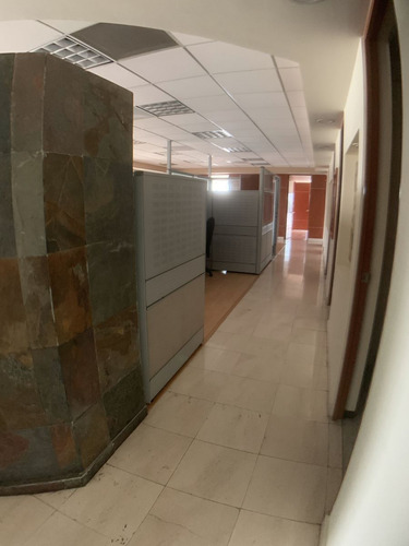 Oficina En Renta En Lomas Altas Torre Quadrata Amueblada (m2o2440)