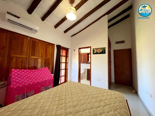 Res. Los Cayos- Cayo Mero, Amplio Apartamento Segundo Piso