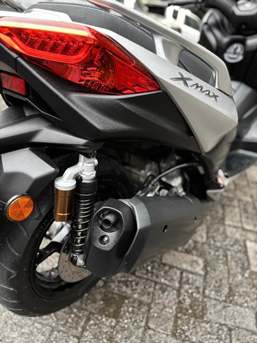 Moto Yamaha X- Max 300