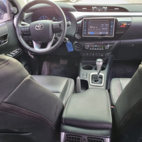 Imagem 7 de 14 de Toyota Hilux 2017 2.7 Srv Cab. Dupla 4x4 Flex Aut. 4p