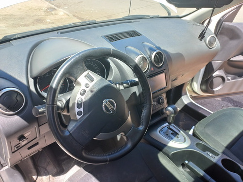 Imagen 10 de 12 de Nissan Qashqai 2.0 +2 4x2 7 Psj