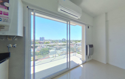 Excelente Departamento De 2 Ambientes Al Contrafrente Con Balcón. Súper Luminoso