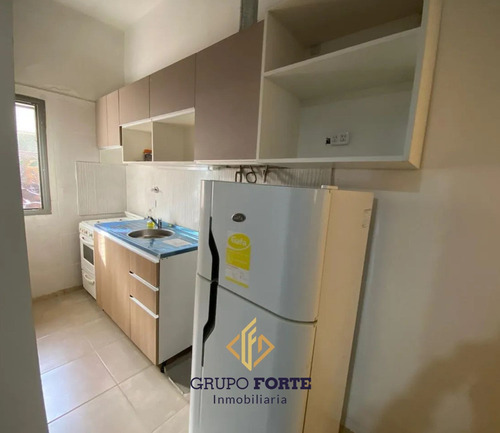 En Venta Complejo De Departamentos Con Cochera, Remodelados