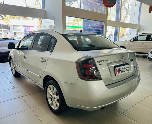 Nissan Sentra 2.0 Flex Aut. 4p