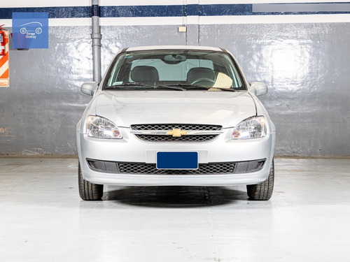 Imagen 13 de 18 de Chevrolet Classic Ls 1.4 4p Airbag + Abs