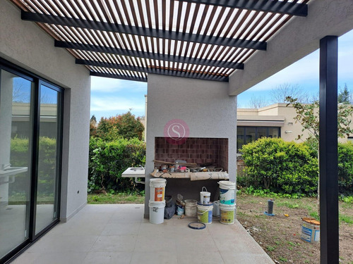 Casa En Venta En Manzanares Chico, Pilar, G.b.a. Zona Norte