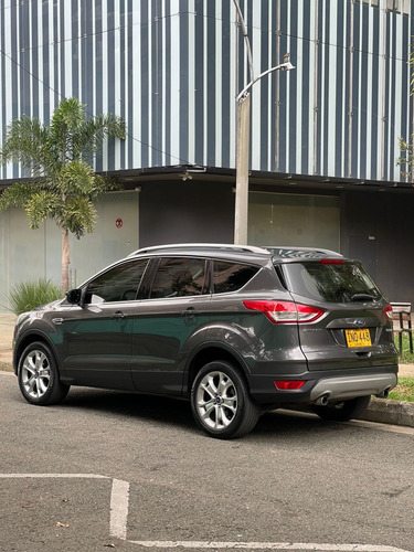 Ford Escape TITANIUM 2.0 TURBO 4X4 AUTOMÁTICA