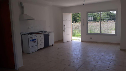 Imagen 4 de 10 de Monoambiente En Venta Complejo Las Cañitas, San Miguel.