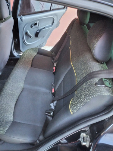 Imagem 6 de 11 de Renault Clio 2014 1.0 16v Expression Hi-power 5p