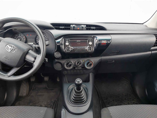 Imagen 13 de 15 de Toyota Hilux 2018 4p Doble Cabina Sr L4/2.7 Man