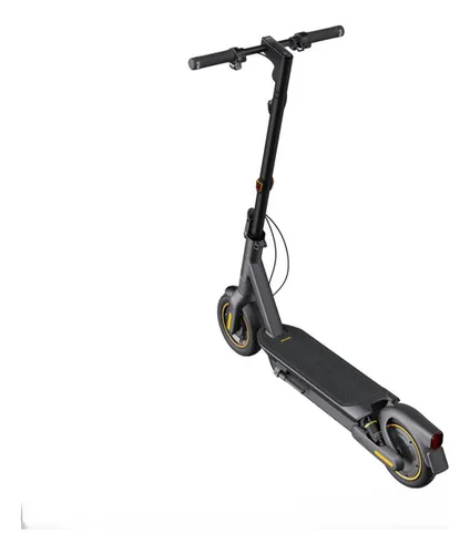 Velocidad Máxima: 32 Km/h Autonomía: 70 Km/aprox Potencia: 4