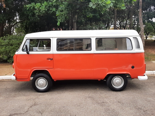Imagem 1 de 13 de Volkswagen Kombi 2012 1.4 Standard Total Flex 3p