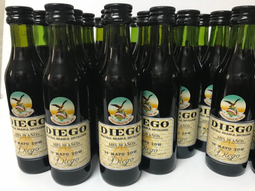 35 Botellitas Fernet Branca Souvenir Personalizadas 5cl Mini