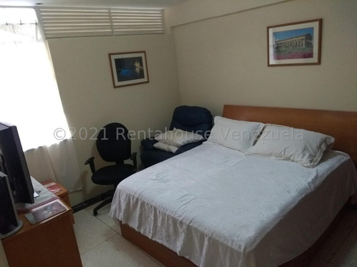 Imagen 14 de 19 de Casa En Venta En Santa Cecilia, Calle Cerrada.